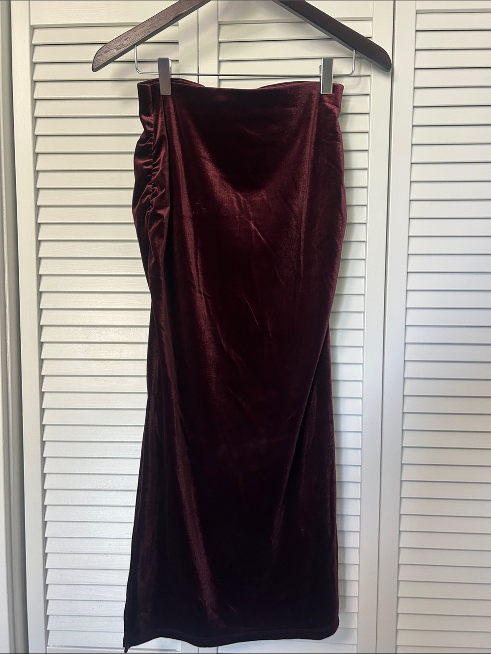 Old Navy Burgundy Velvet Maxi Skirt with Side Ruching